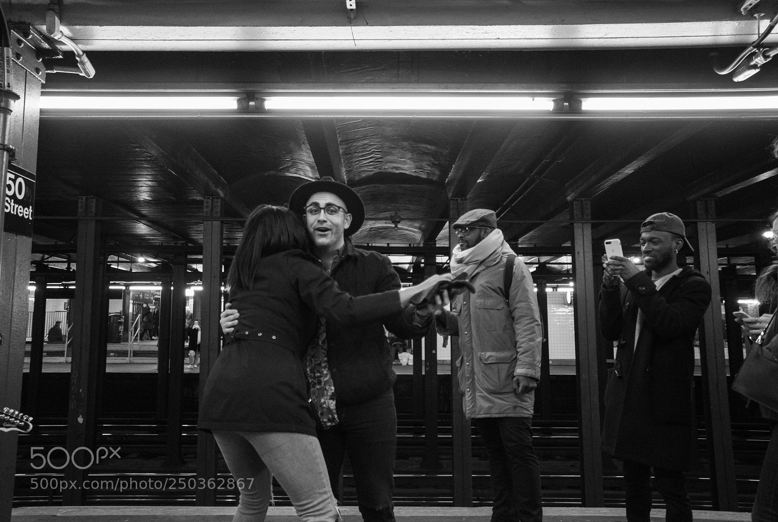Canon EOS 700D (EOS Rebel T5i / EOS Kiss X7i) sample photo. Happy dance photography