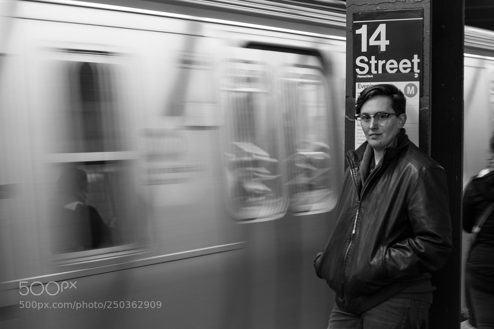 Canon EOS 700D (EOS Rebel T5i / EOS Kiss X7i) sample photo. 14th street photography