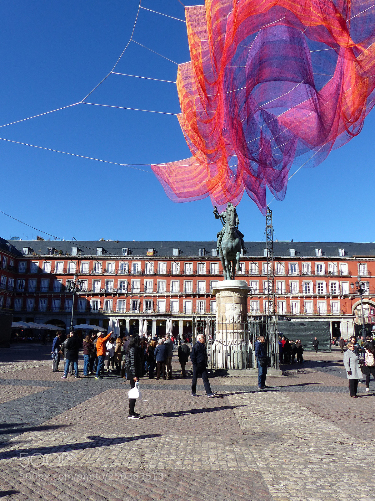 Panasonic Lumix DMC-FZ200 sample photo. Plaza mayor.madrid photography