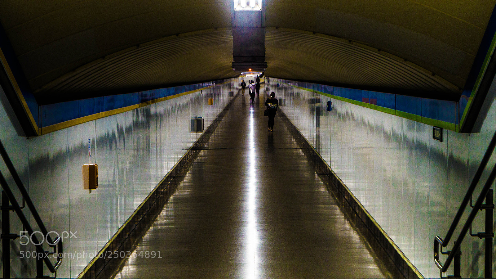 Sony SLT-A58 sample photo. Metro. photography
