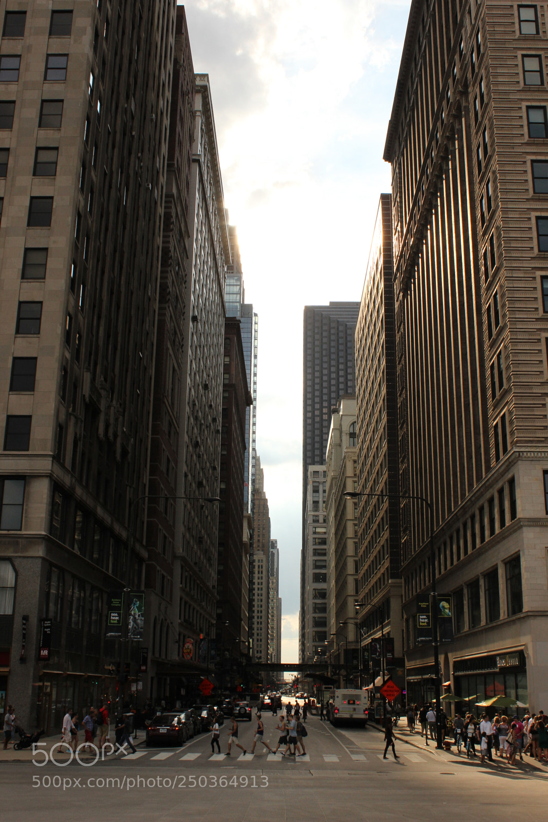 Canon EOS 600D (Rebel EOS T3i / EOS Kiss X5) sample photo. Street view photography