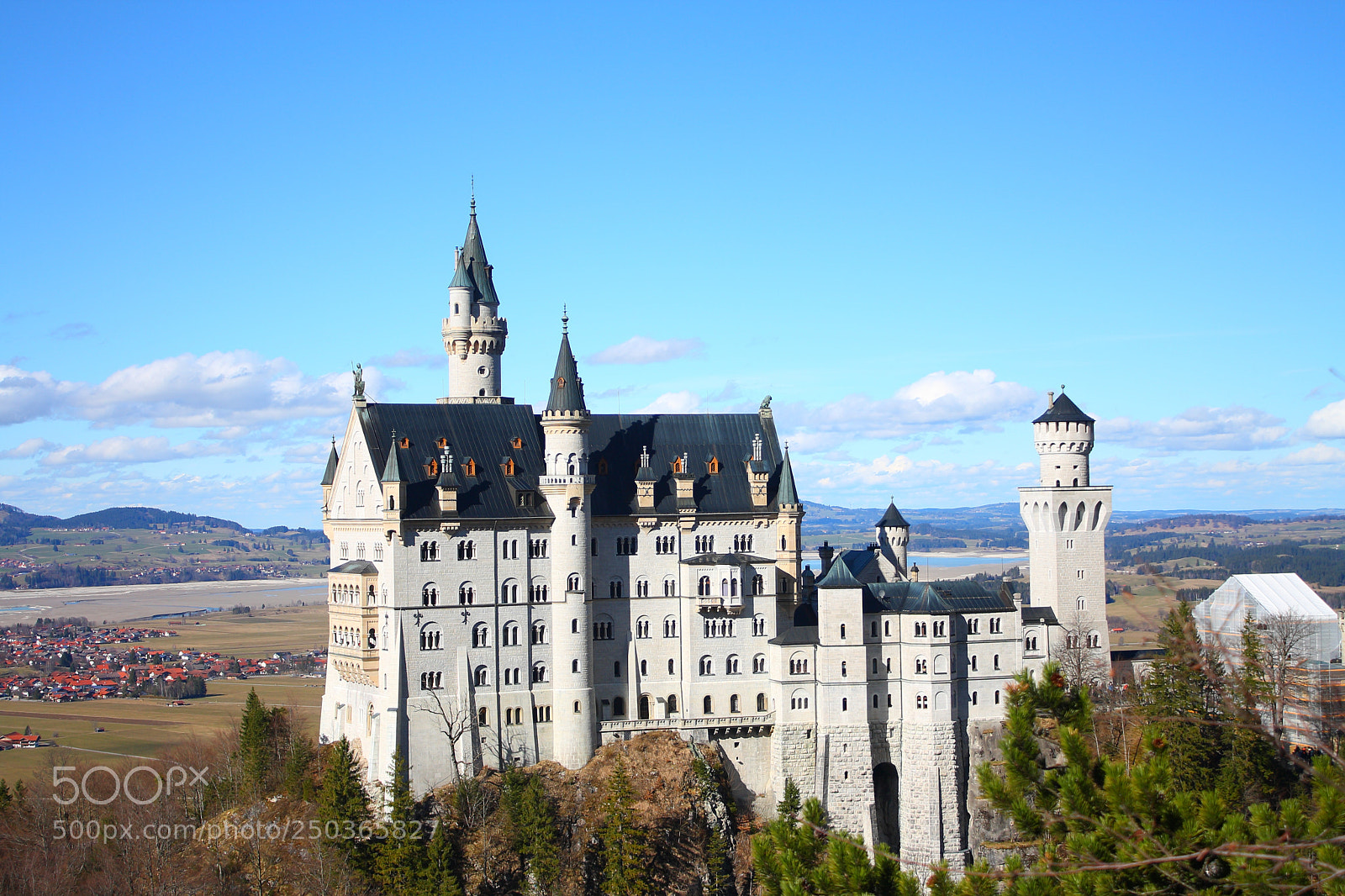 Canon EOS 1000D (EOS Digital Rebel XS / EOS Kiss F) sample photo. Neuschwanstein castle photography