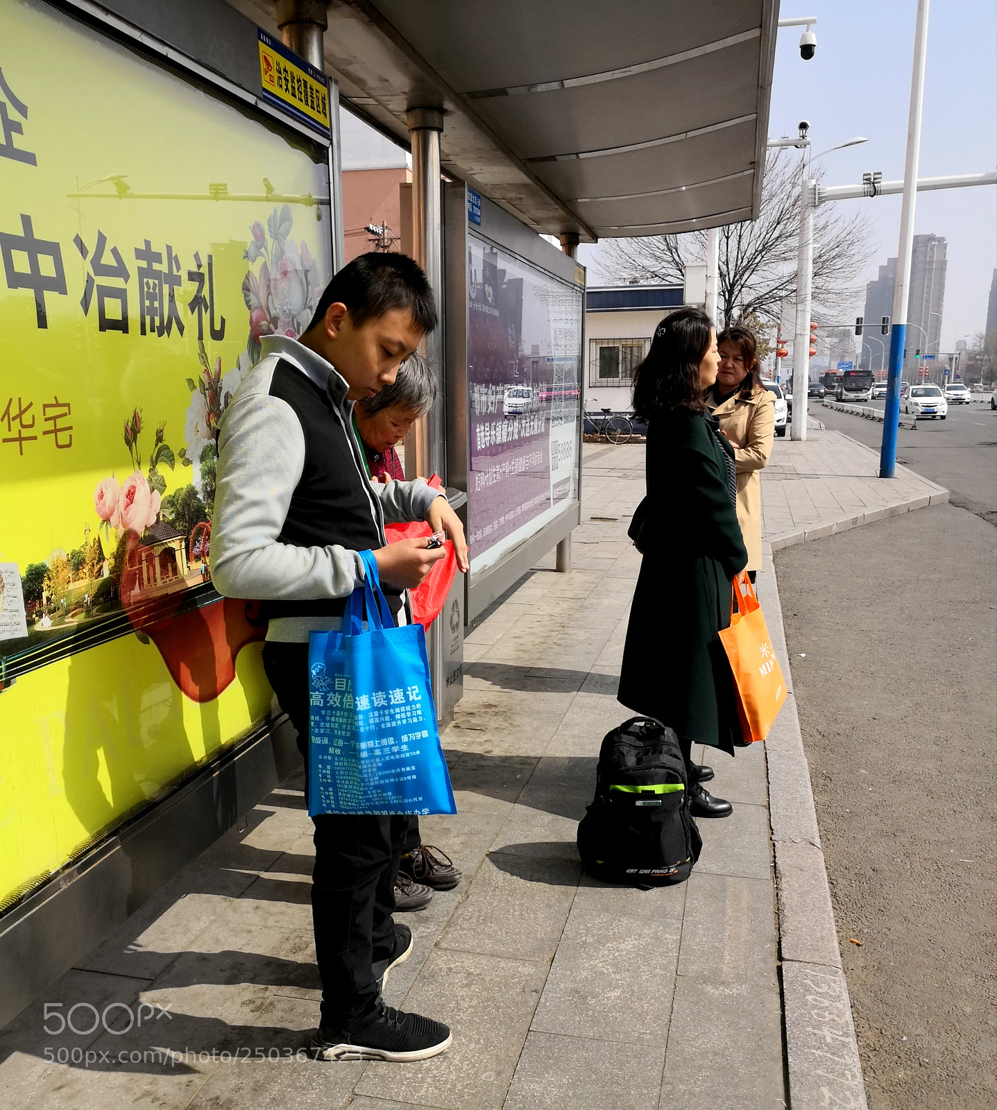 HUAWEI Mate 10 sample photo. 站台下 photography