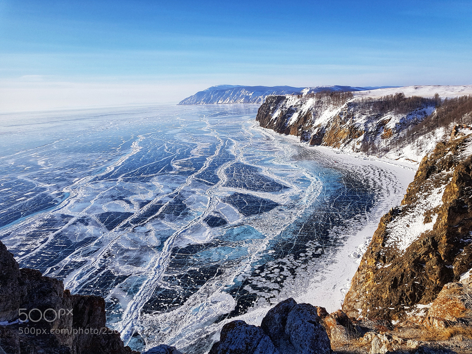 Samsung Galaxy S8+ sample photo. High-view of freeze baikal photography