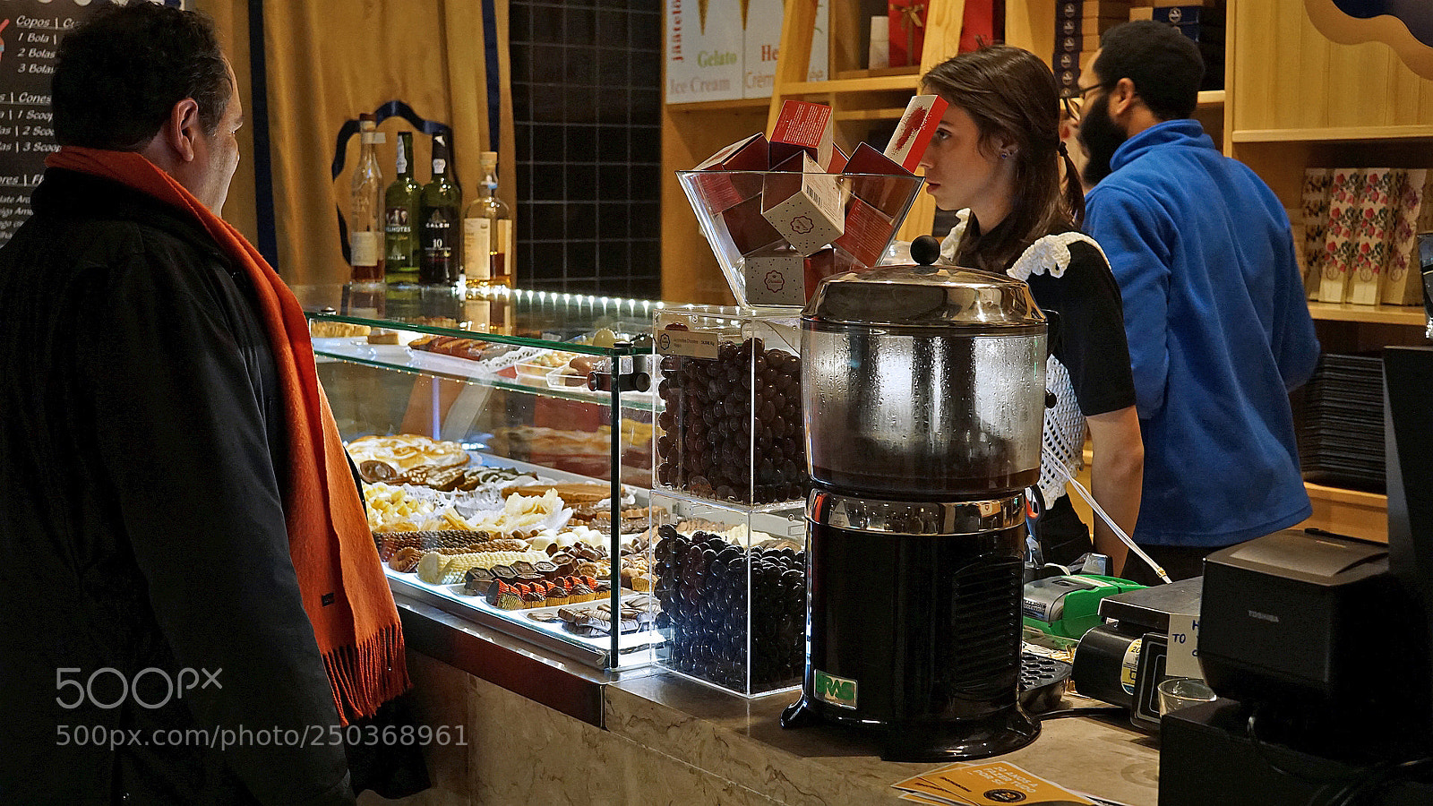 Sony a6000 sample photo. The sweets hunter photography