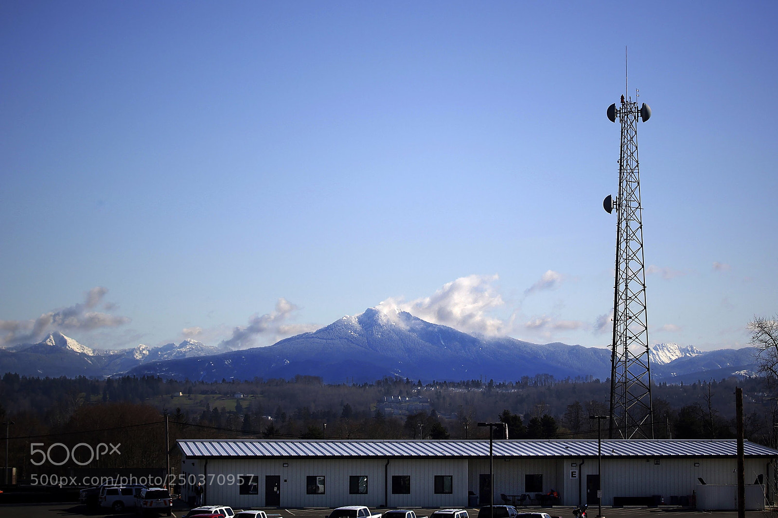 Canon EOS 1300D (EOS Rebel T6 / EOS Kiss X80) sample photo. Mt tower photography