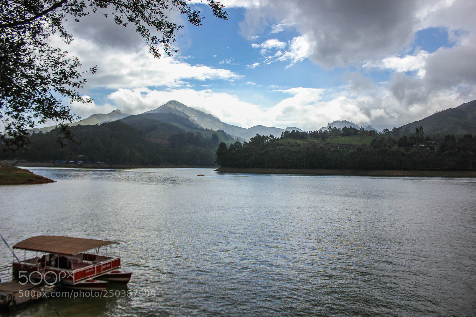 Canon EOS 550D (EOS Rebel T2i / EOS Kiss X4) sample photo. Munnar dam lake photography