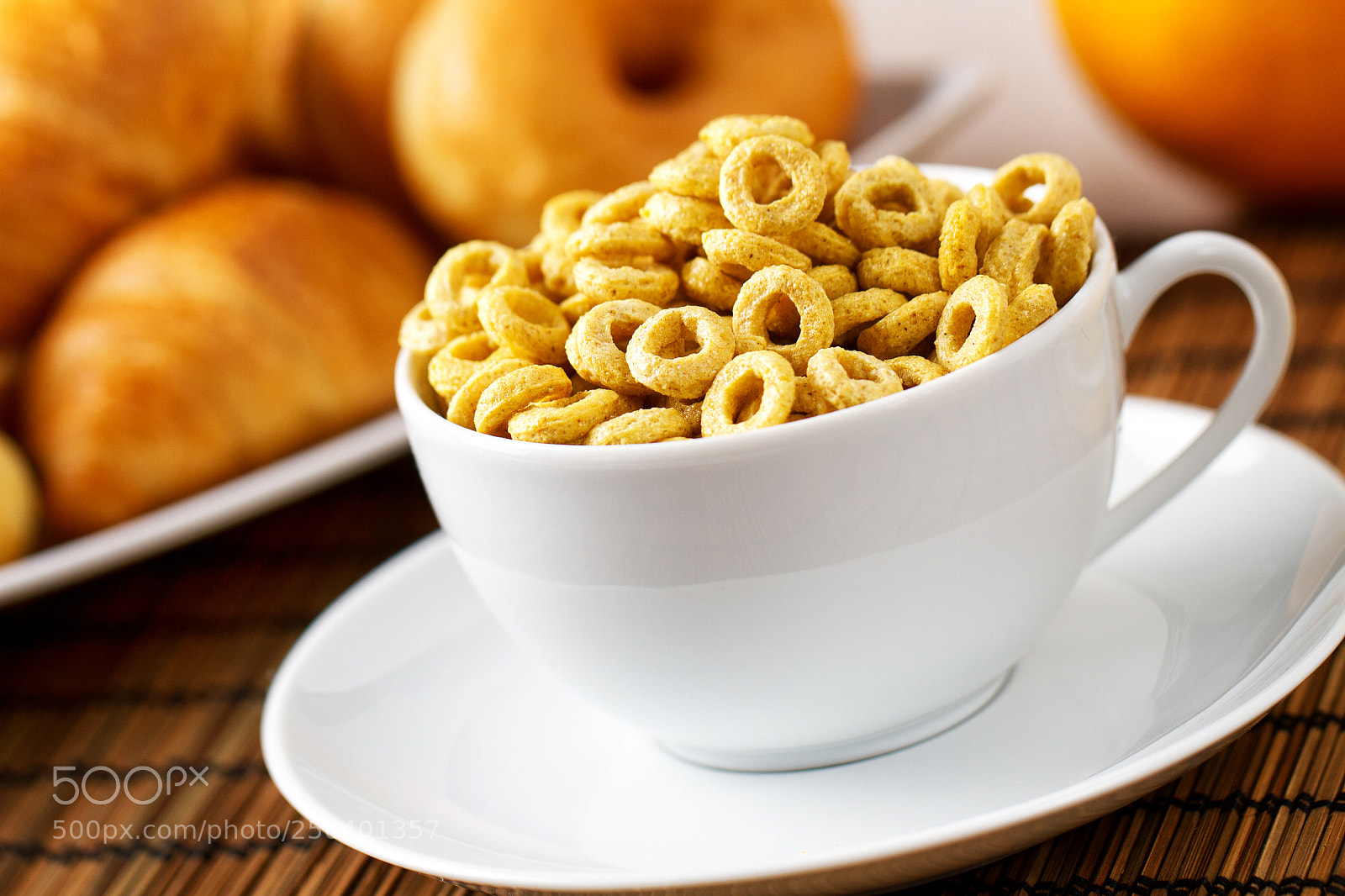 Canon EOS 7D sample photo. Cereal with milk photography