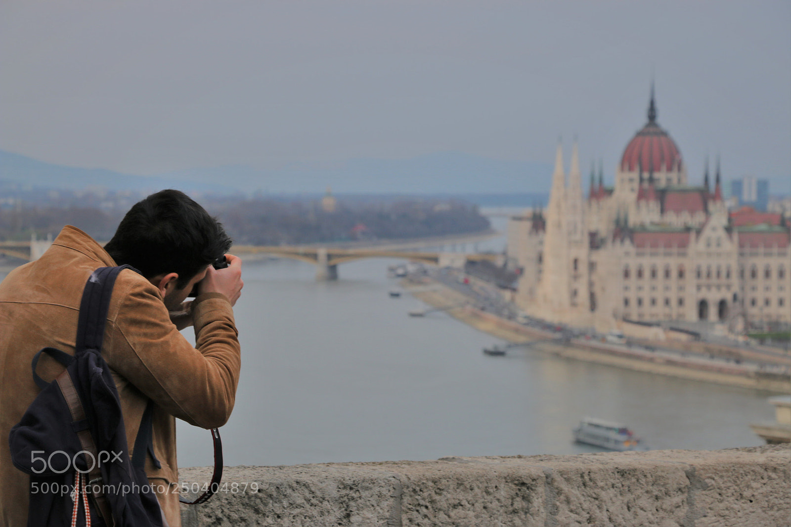 Canon EOS 70D sample photo. Majestic casual () photography