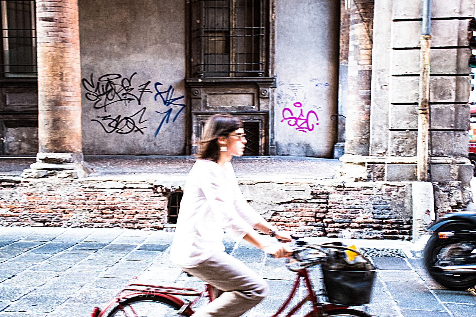 Nikon D500 sample photo. Velo città photography