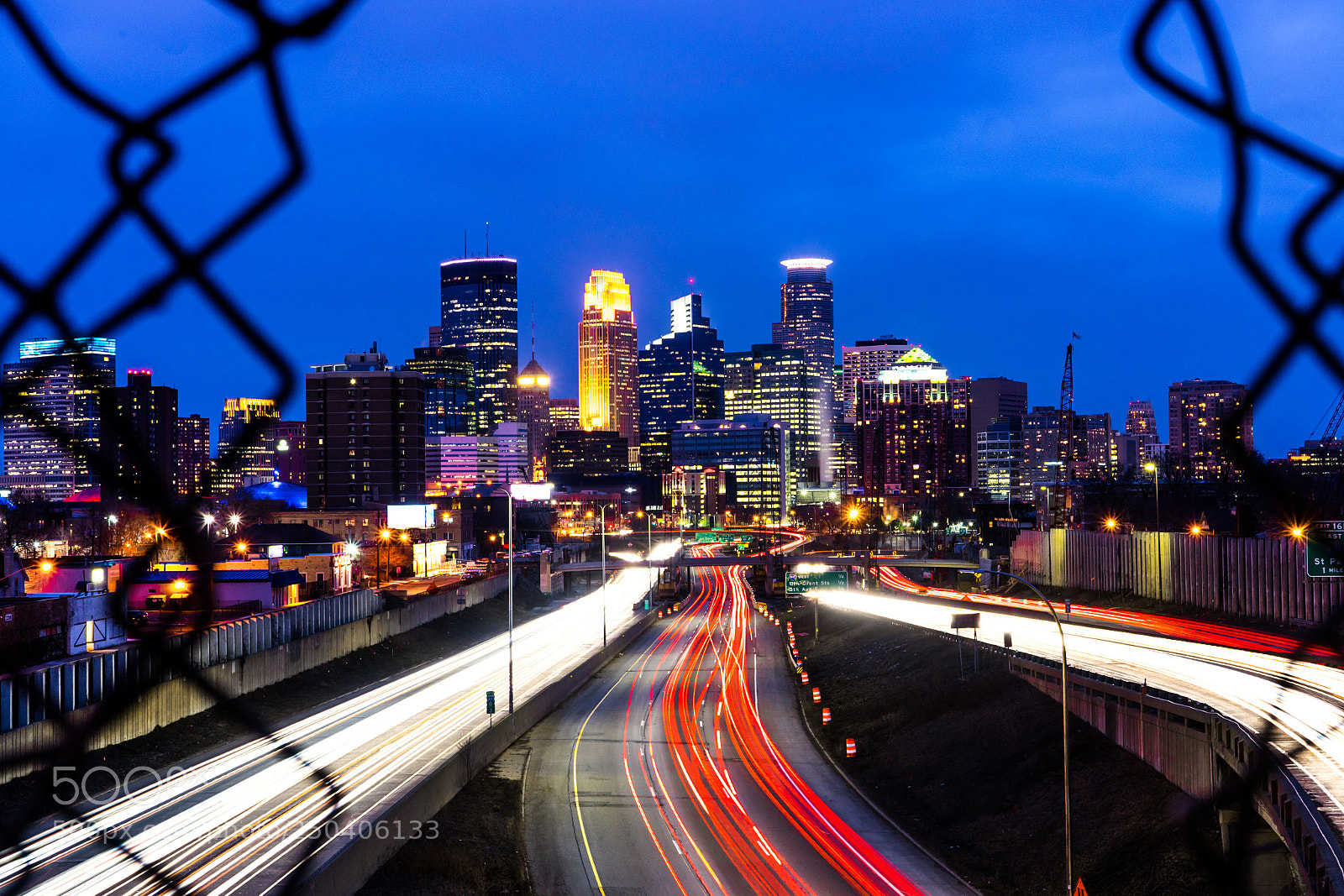 Sony a7 II sample photo. Downtown at dusk photography