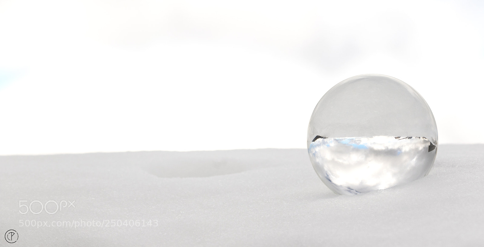 Canon EOS 7D Mark II sample photo. Sphere on the snow photography