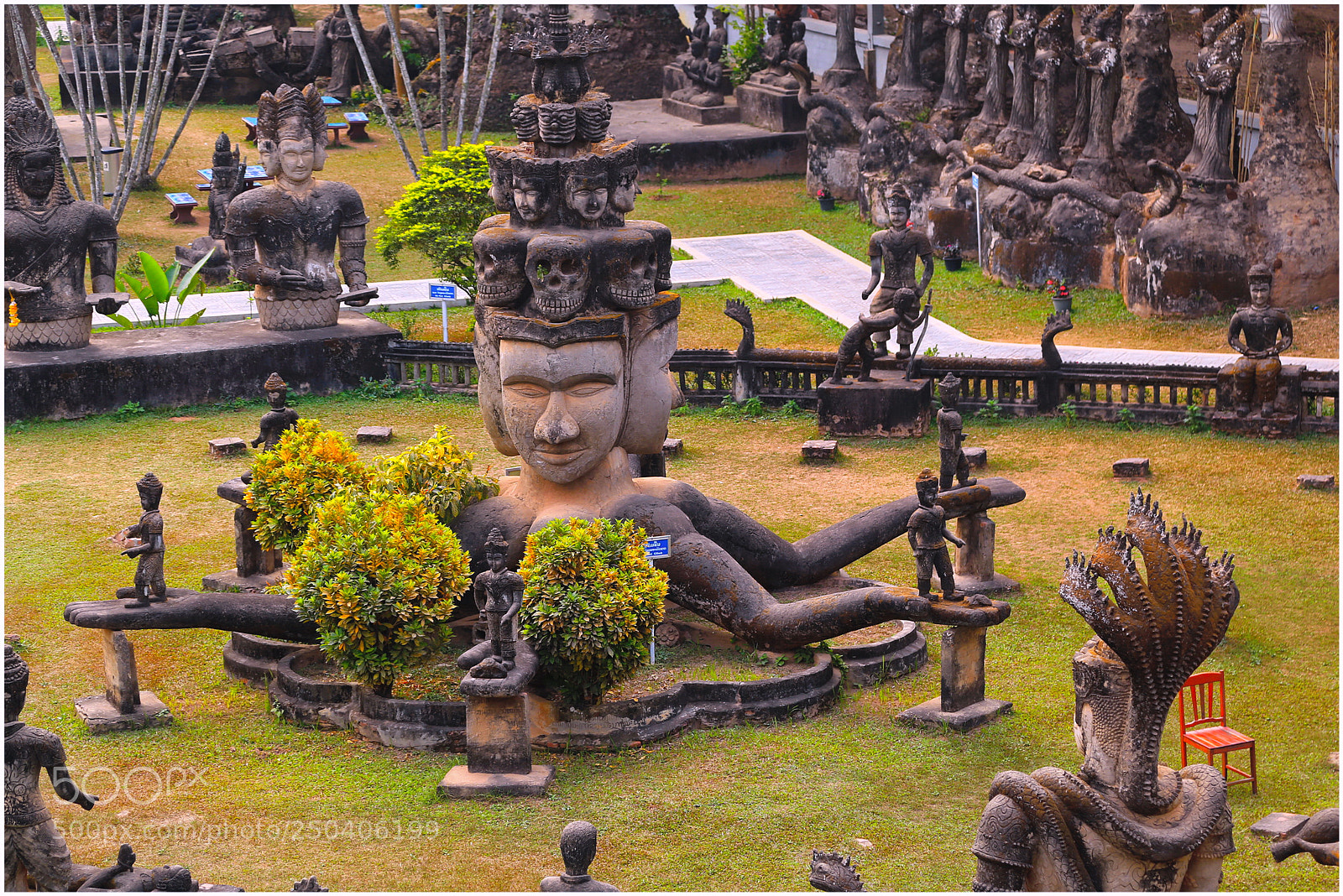 Canon EOS 6D + Canon EF 24-105mm F4L IS USM sample photo. Buddah park sculpture photography