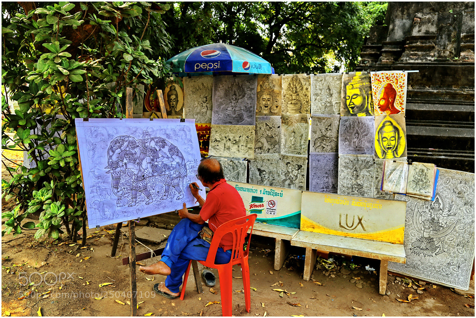 Canon EOS 6D + Canon EF 24-105mm F4L IS USM sample photo. Artist at work wat photography