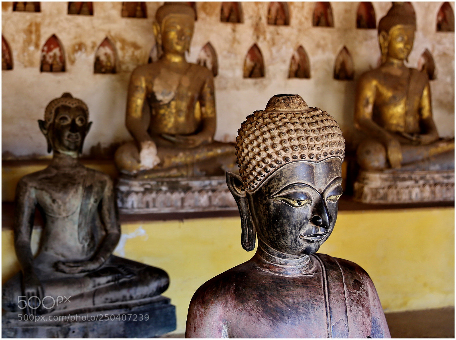 Canon EOS 6D + Canon EF 24-105mm F4L IS USM sample photo. Bronze buddah wat sisaket photography