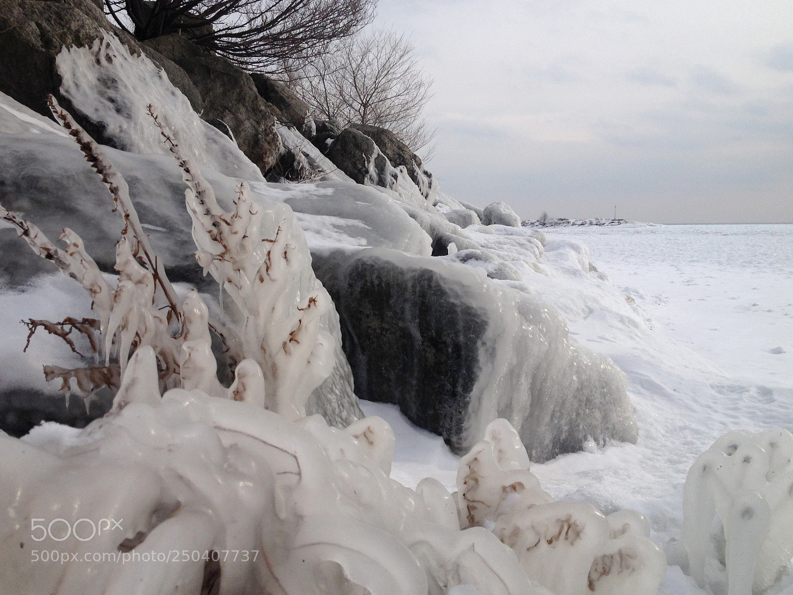 Apple iPhone 4S sample photo. Ice on the lake photography