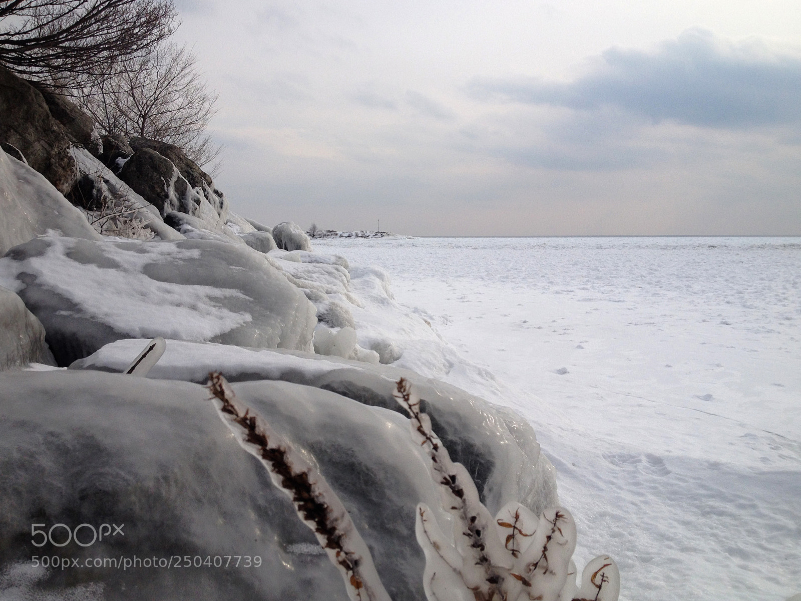 Apple iPhone 4S sample photo. Ice on the lake photography