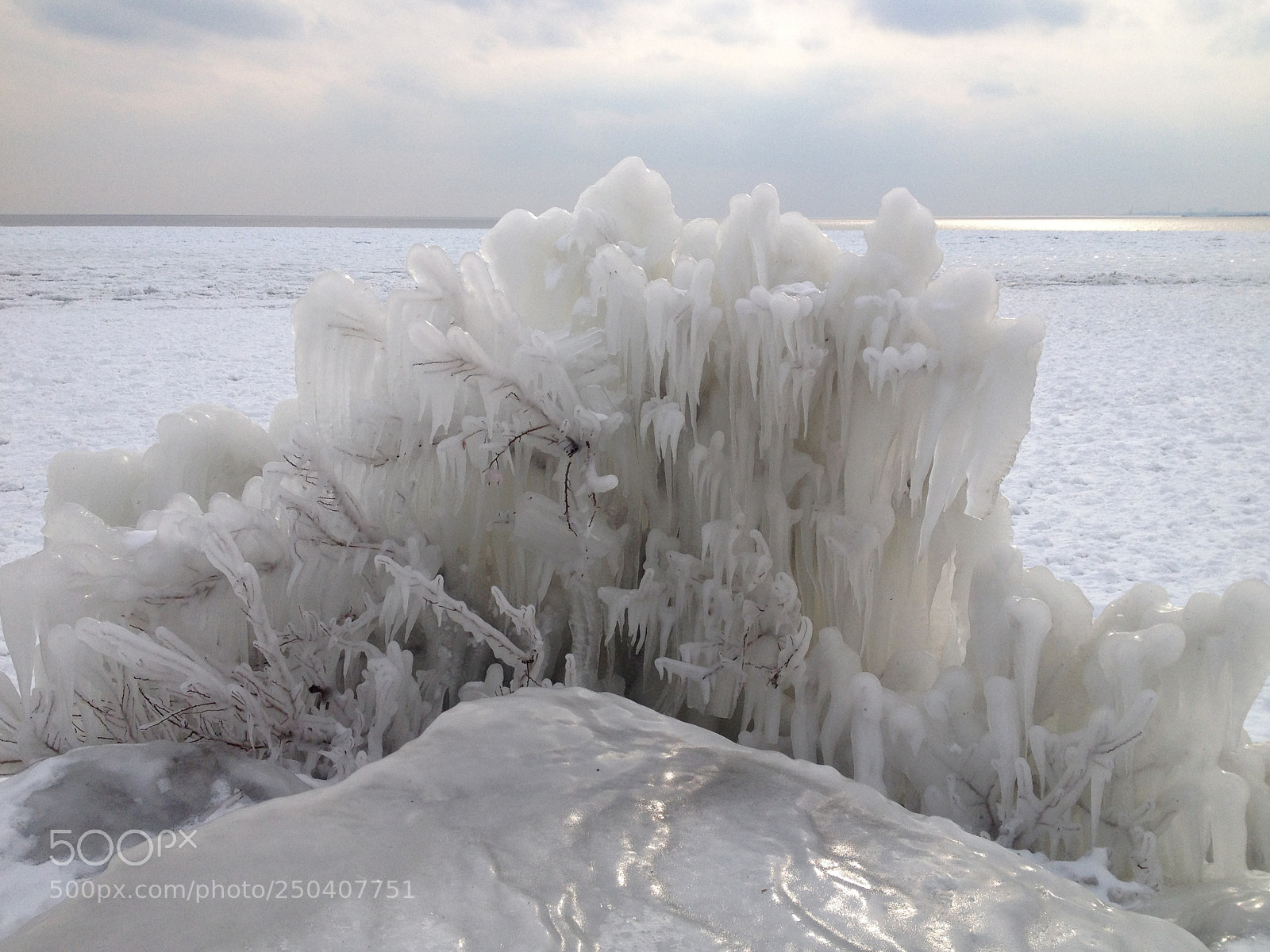 Apple iPhone 4S sample photo. Ice on the lake photography