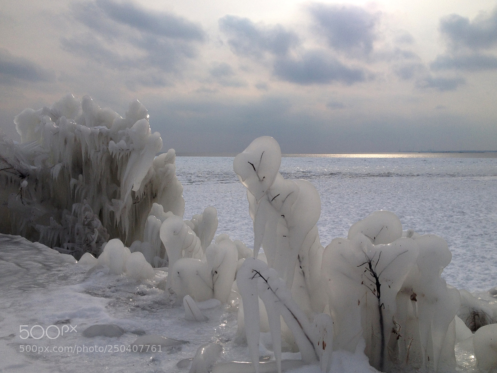 Apple iPhone 4S sample photo. Ice on the lake photography
