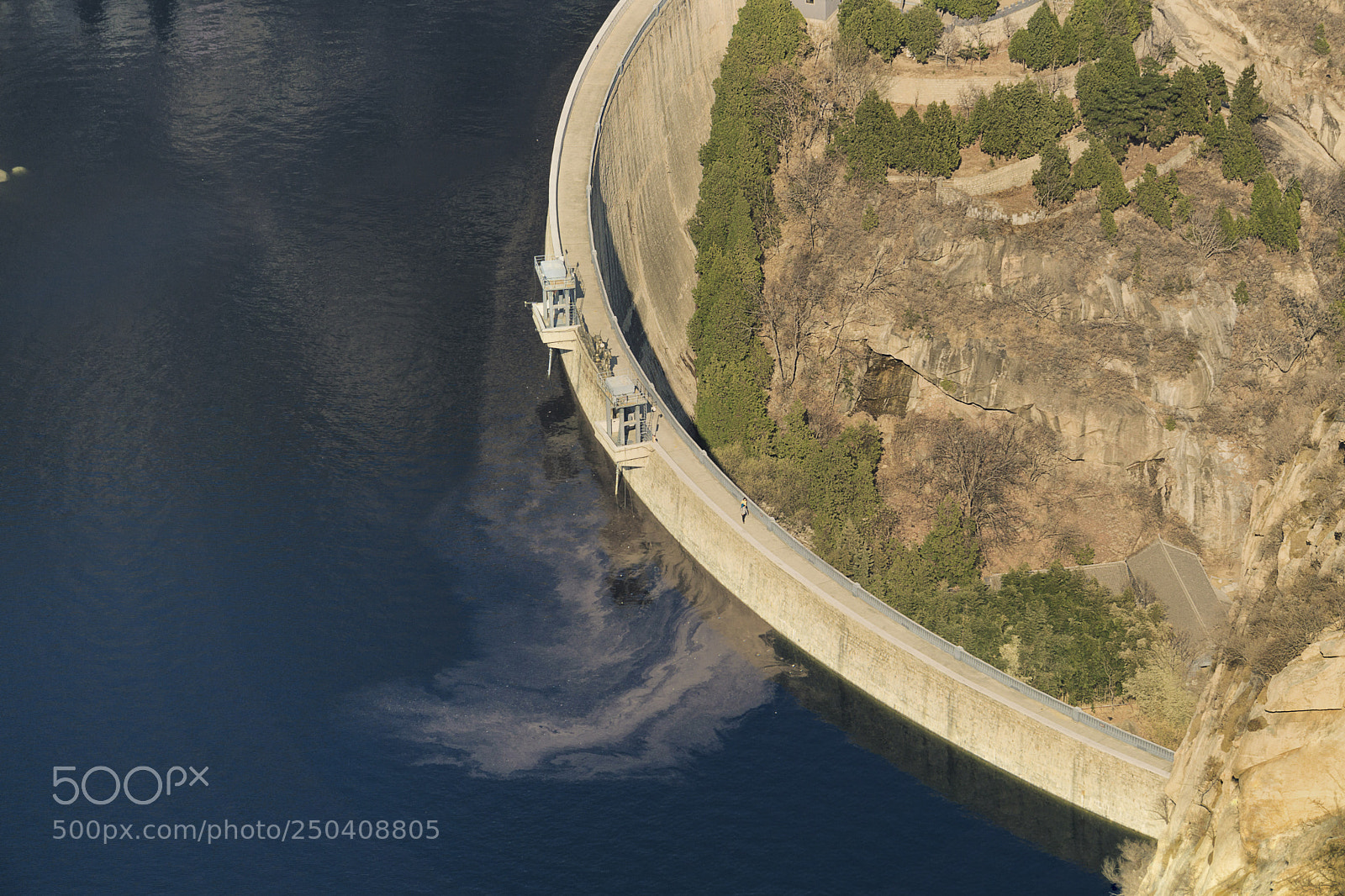 Sony a6000 sample photo. The huge dam in photography