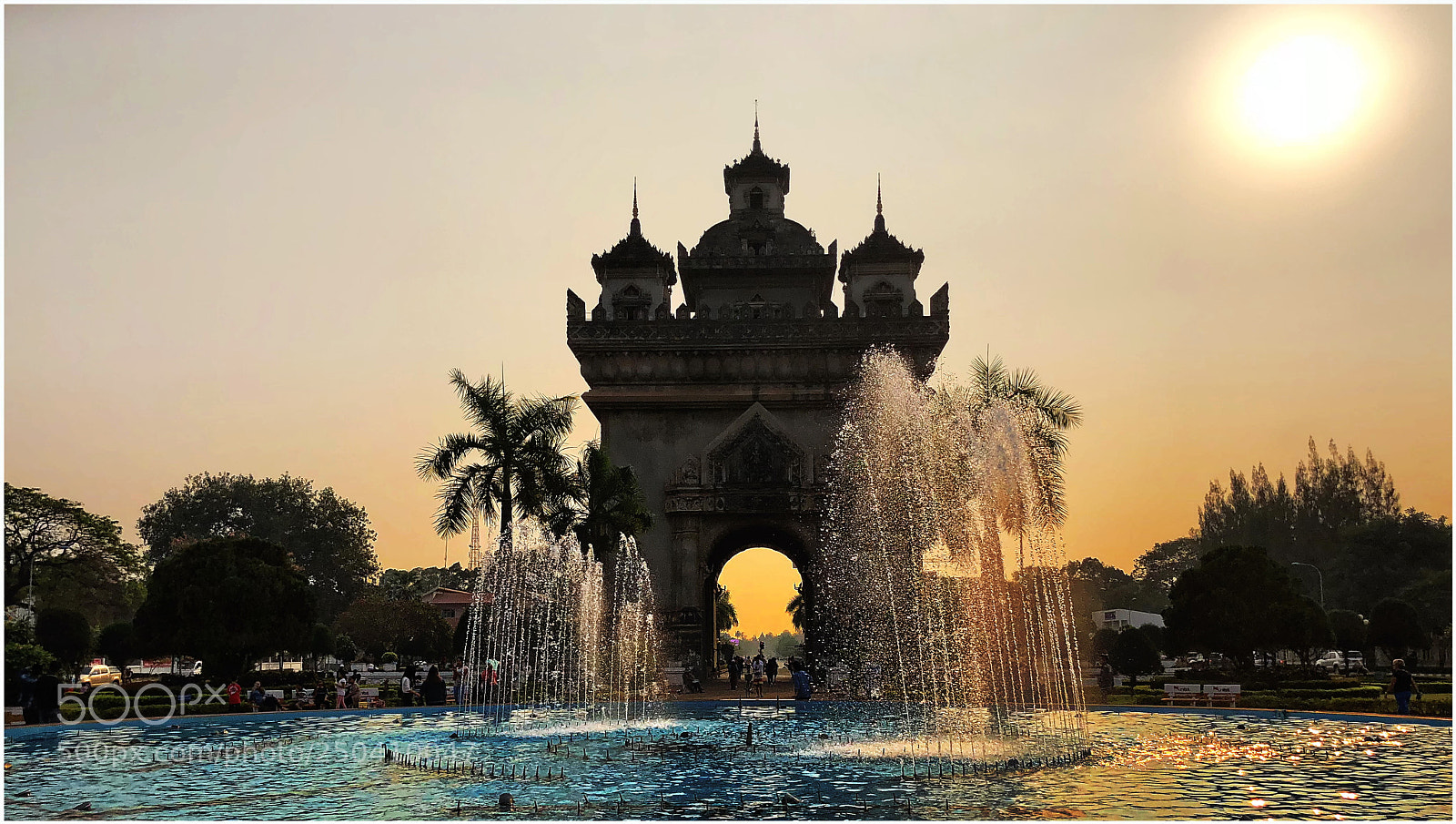 Apple iPhone X sample photo. Patuxay monument photography
