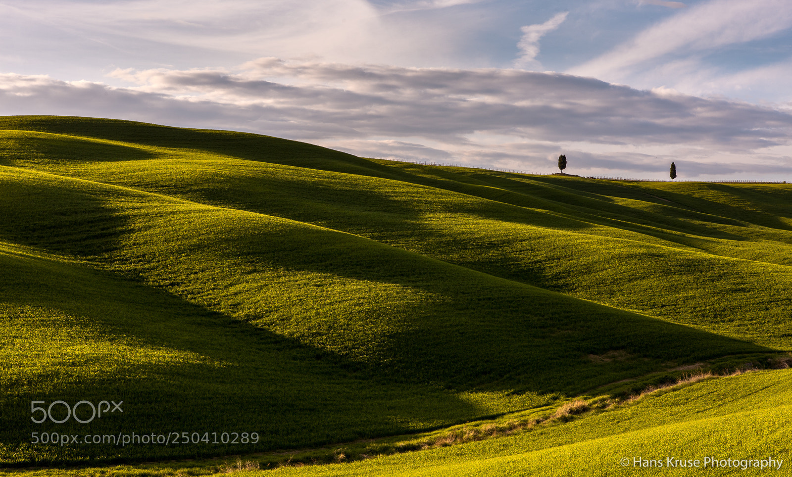 Canon EOS-1Ds Mark III sample photo. Rolling hills in val photography