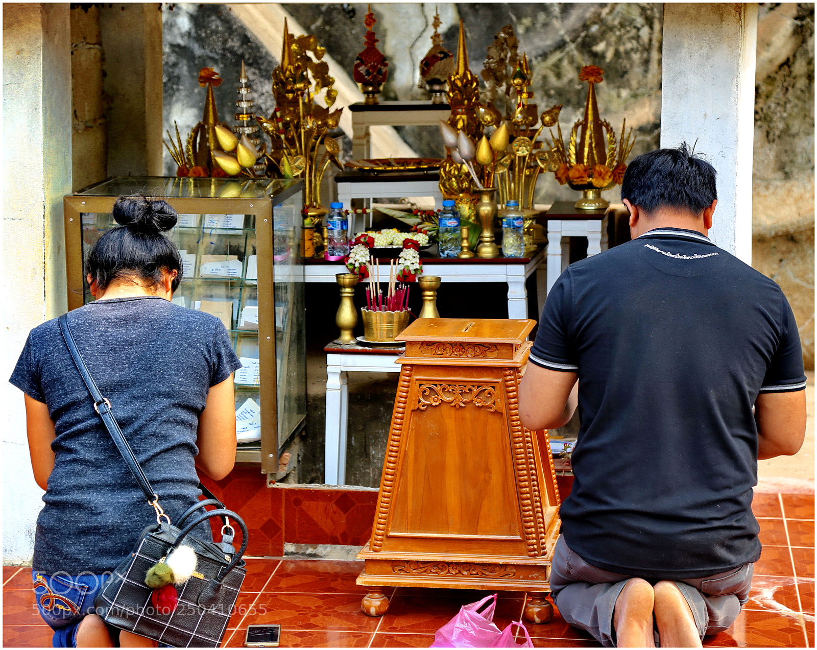 Canon EOS 6D + Canon EF 24-105mm F4L IS USM sample photo. Praying photography