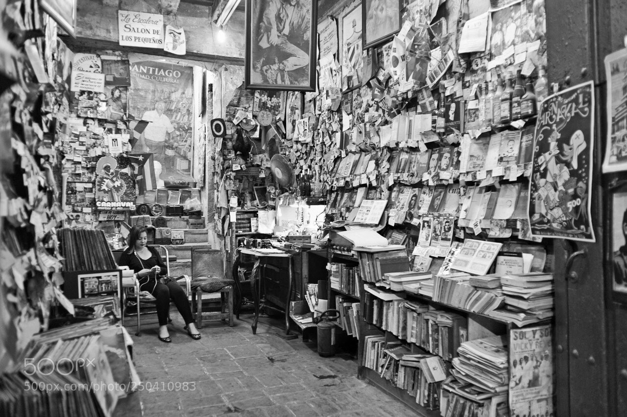 Leica M9 sample photo. Old newspapers shop photography
