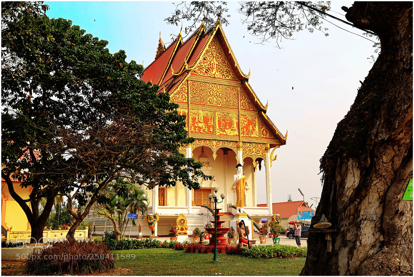 Canon EOS 6D + Canon EF 24-105mm F4L IS USM sample photo. Temple in grounds of photography