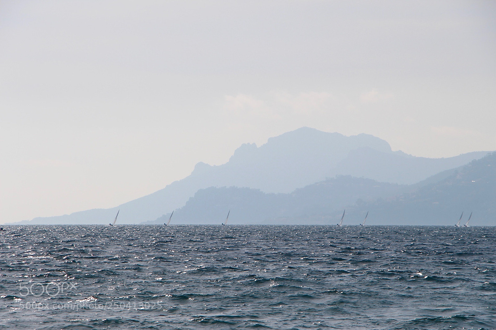 Canon EOS 700D (EOS Rebel T5i / EOS Kiss X7i) sample photo. Regatta in cannes photography