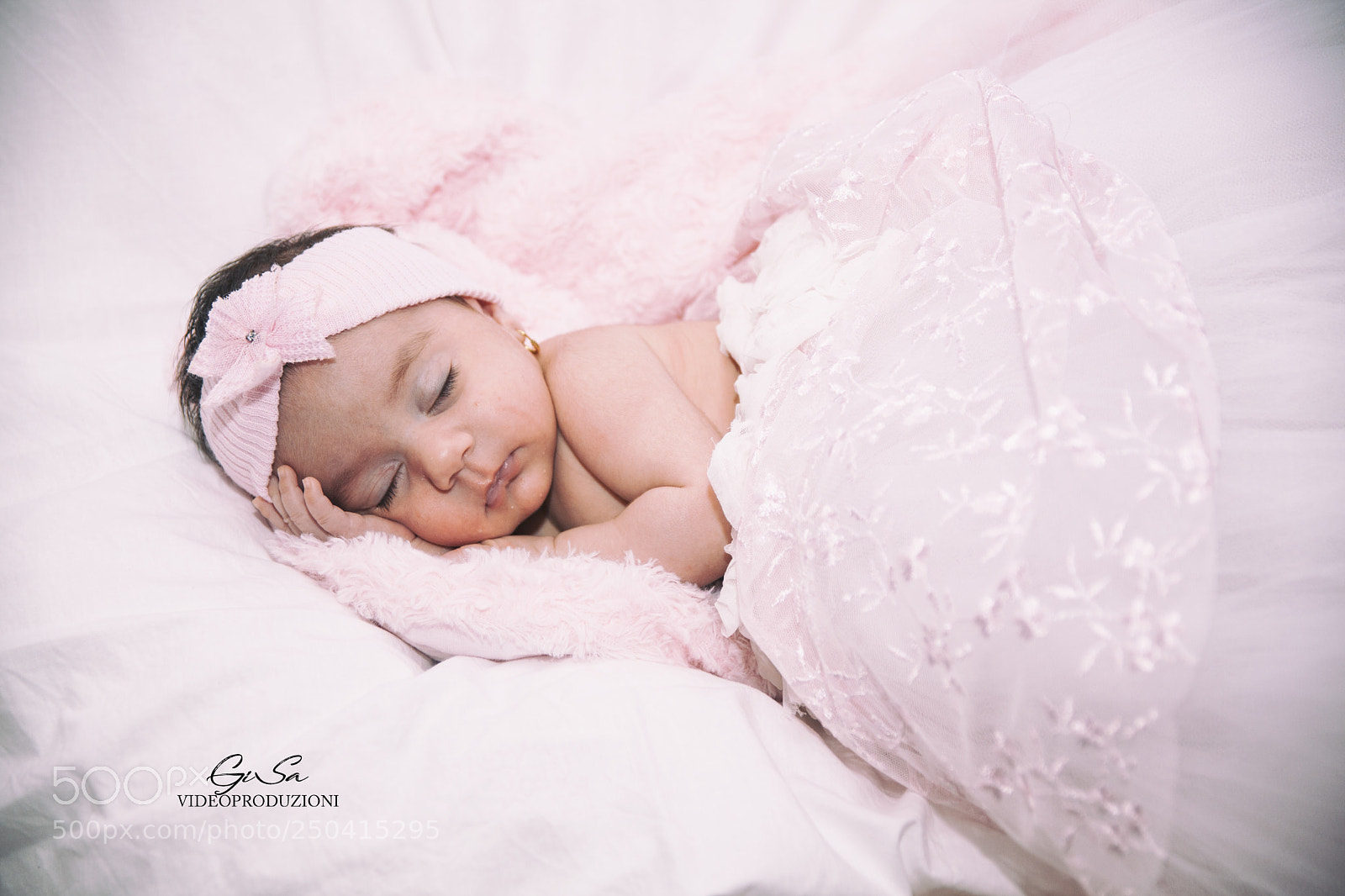 Canon EOS 5D Mark II sample photo. Giulia... photography