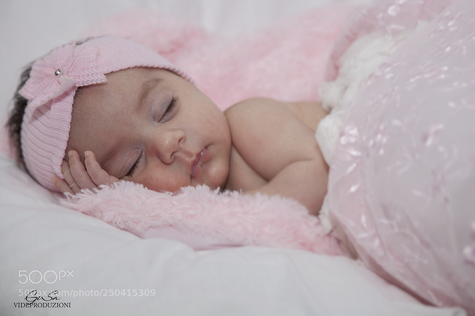 Canon EOS 5D Mark II sample photo. Giulia... photography