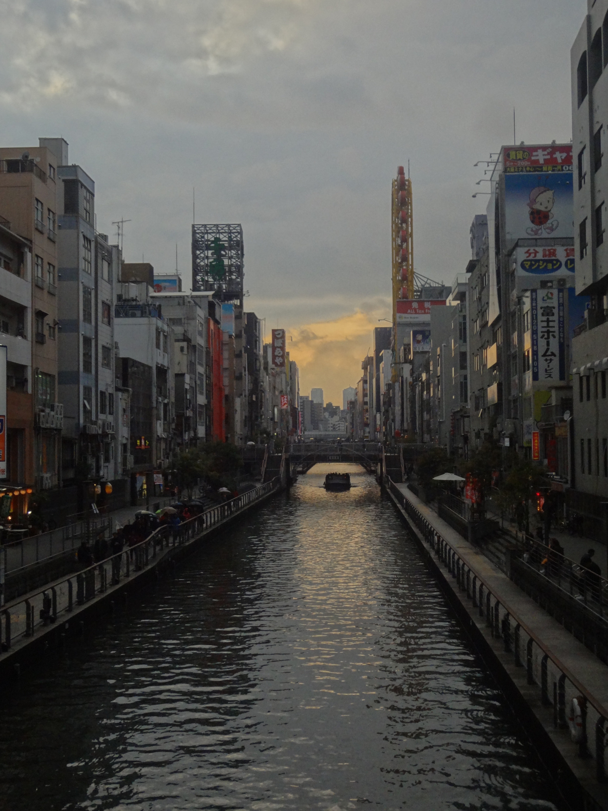 Sony DSC-WX7 sample photo. Dotonburi, osaka. photography