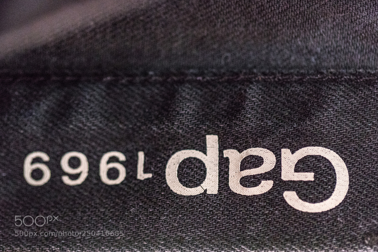 Canon EOS 6D Mark II sample photo. Gap photography