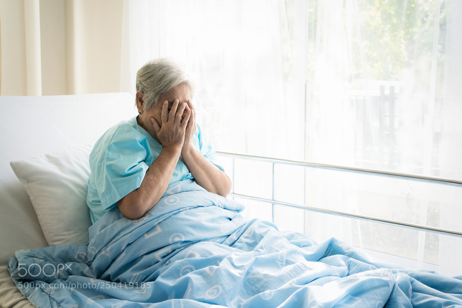 Sony a7R II sample photo. Asian depressed elderly woman photography