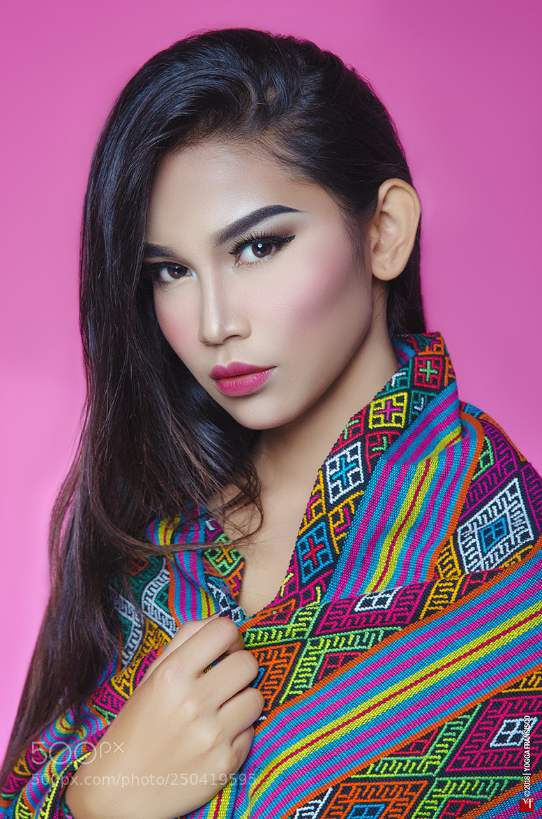 Nikon D7000 sample photo. I love tenun ntt photography
