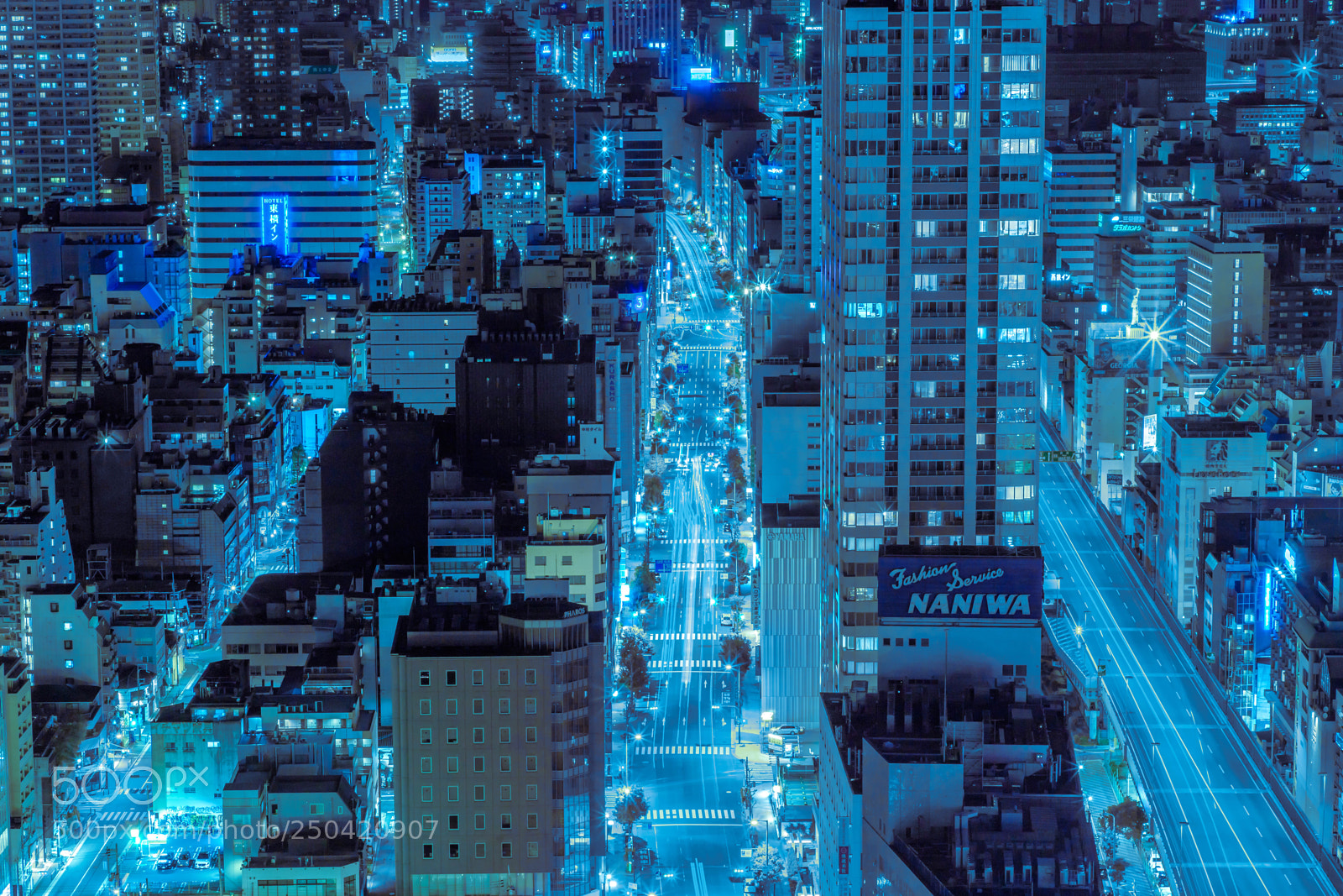 Canon EOS 6D Mark II sample photo. Blue circuit  photography