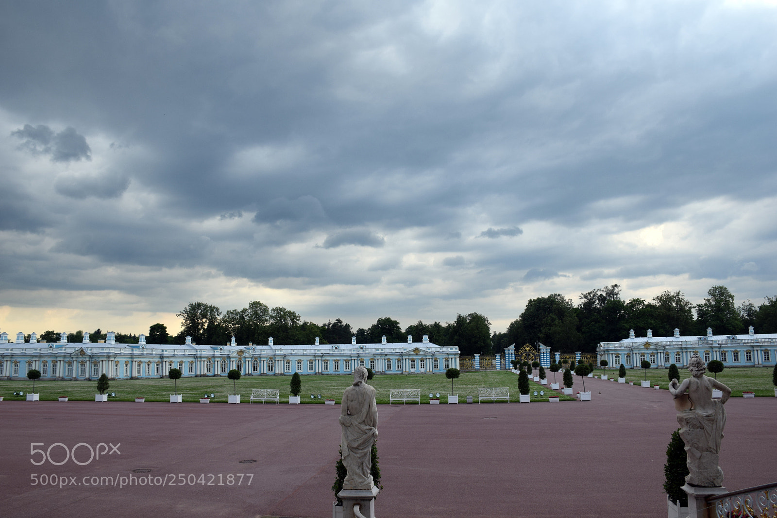 Nikon D5300 sample photo. Outlook of statues photography