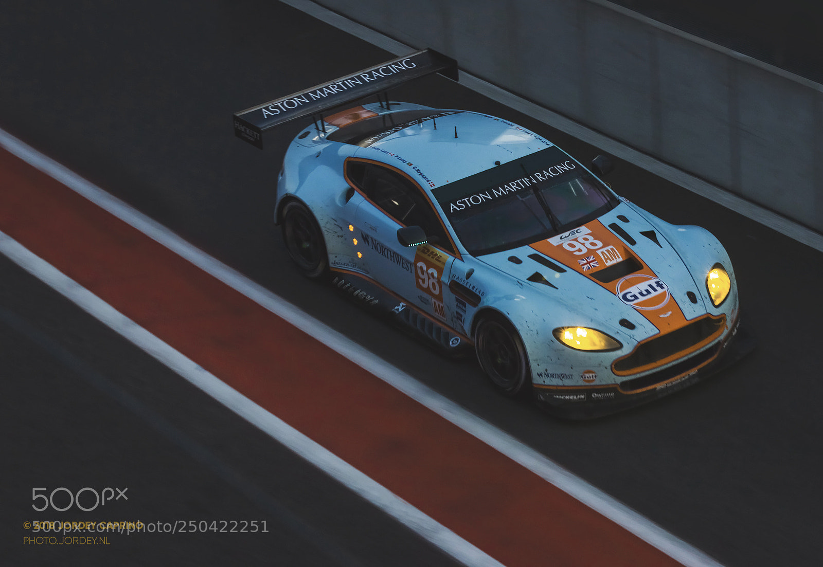 Canon EOS 550D (EOS Rebel T2i / EOS Kiss X4) sample photo. Aston martin racing photography