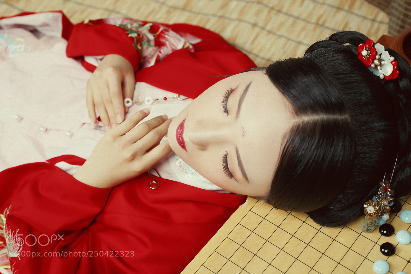 Canon EOS 5D Mark II sample photo. Ancient costume_7 photography