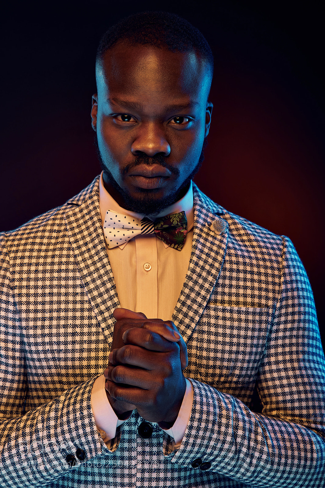 Canon EOS 5DS R sample photo. Neon portrait of handsome photography