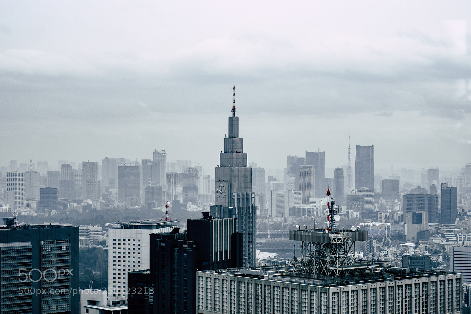 Canon EOS 5D Mark IV sample photo. Shinjyuku photography