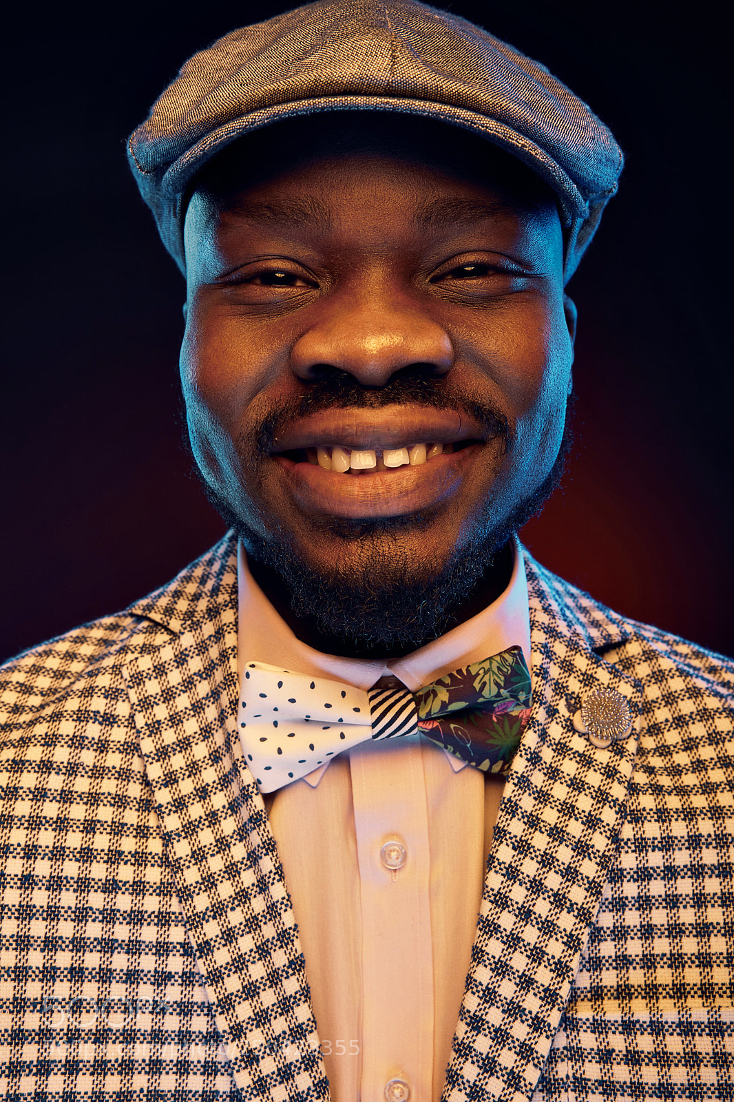 Canon EOS 5DS R sample photo. Studio neon portrait of photography