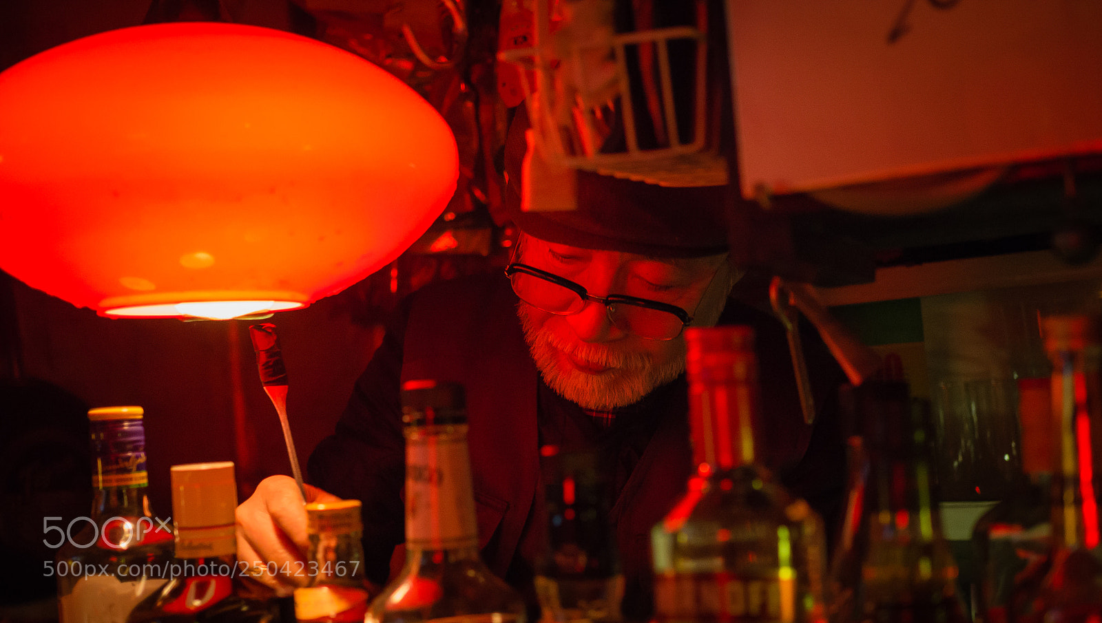 Olympus OM-D E-M10 sample photo. The lonely bartender photography