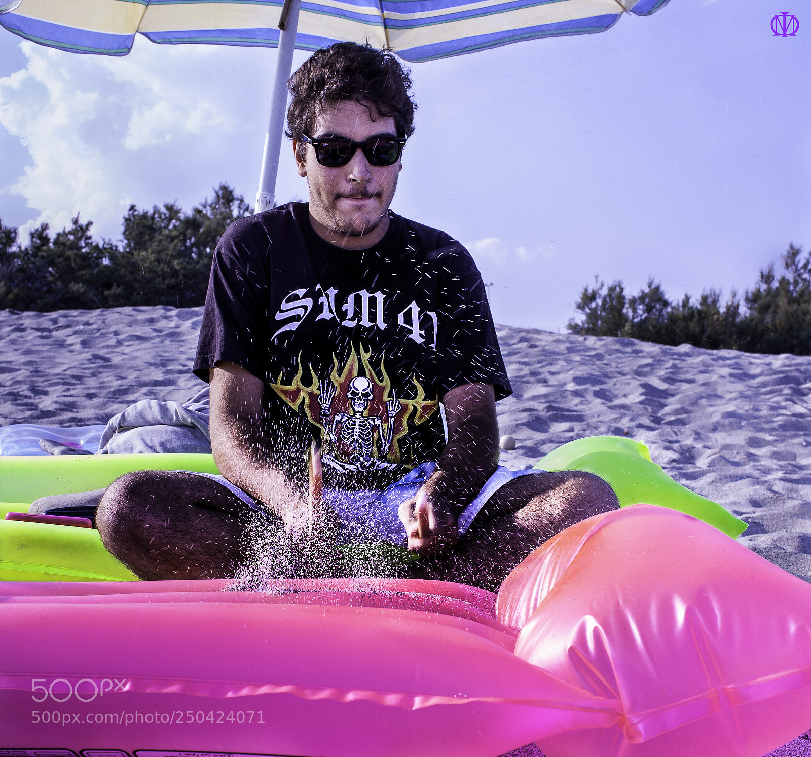 Canon EOS 40D sample photo. Emiliano, drummer on beach photography