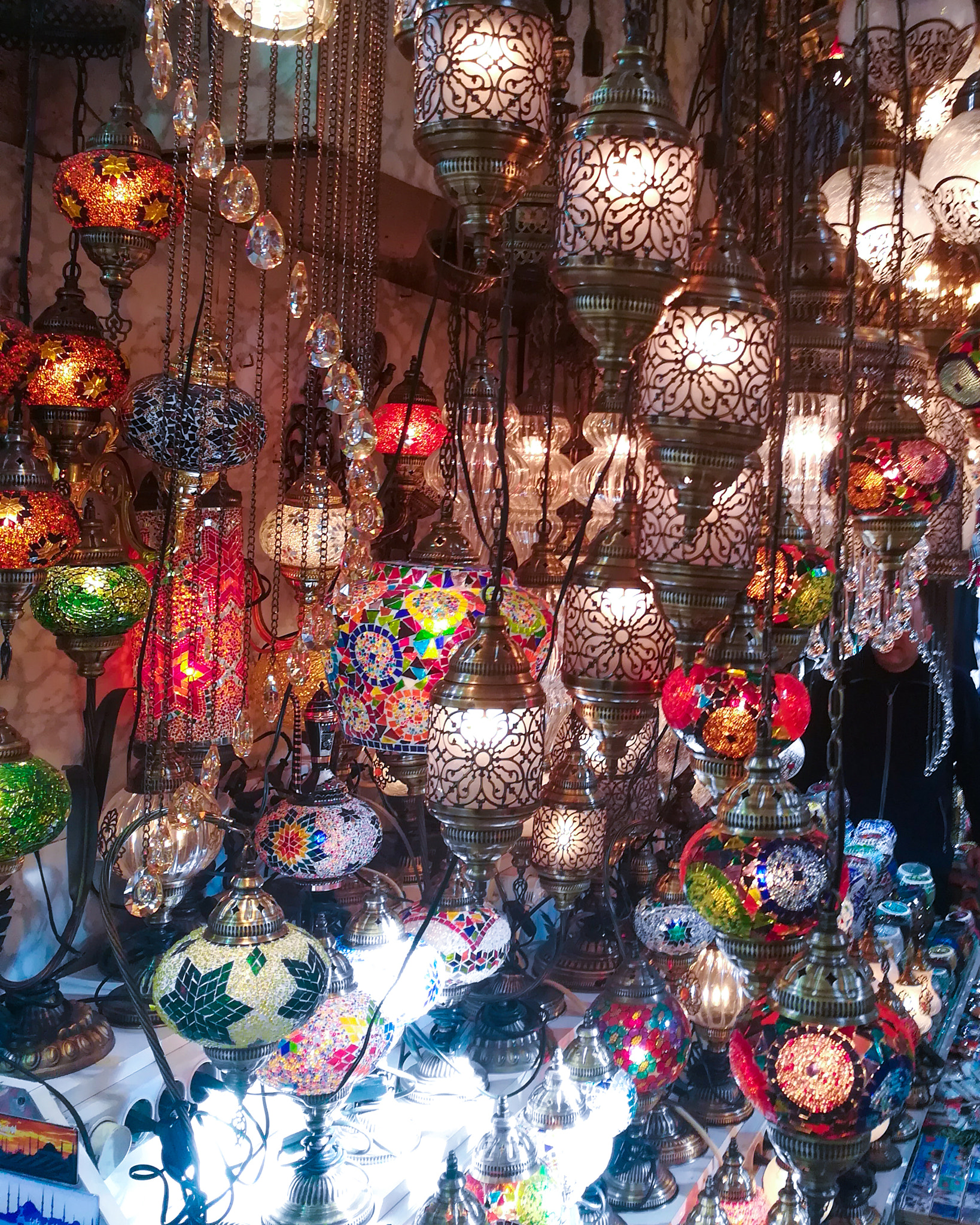 HUAWEI GR5 2017 sample photo. Lamps...lamps everywhere photography