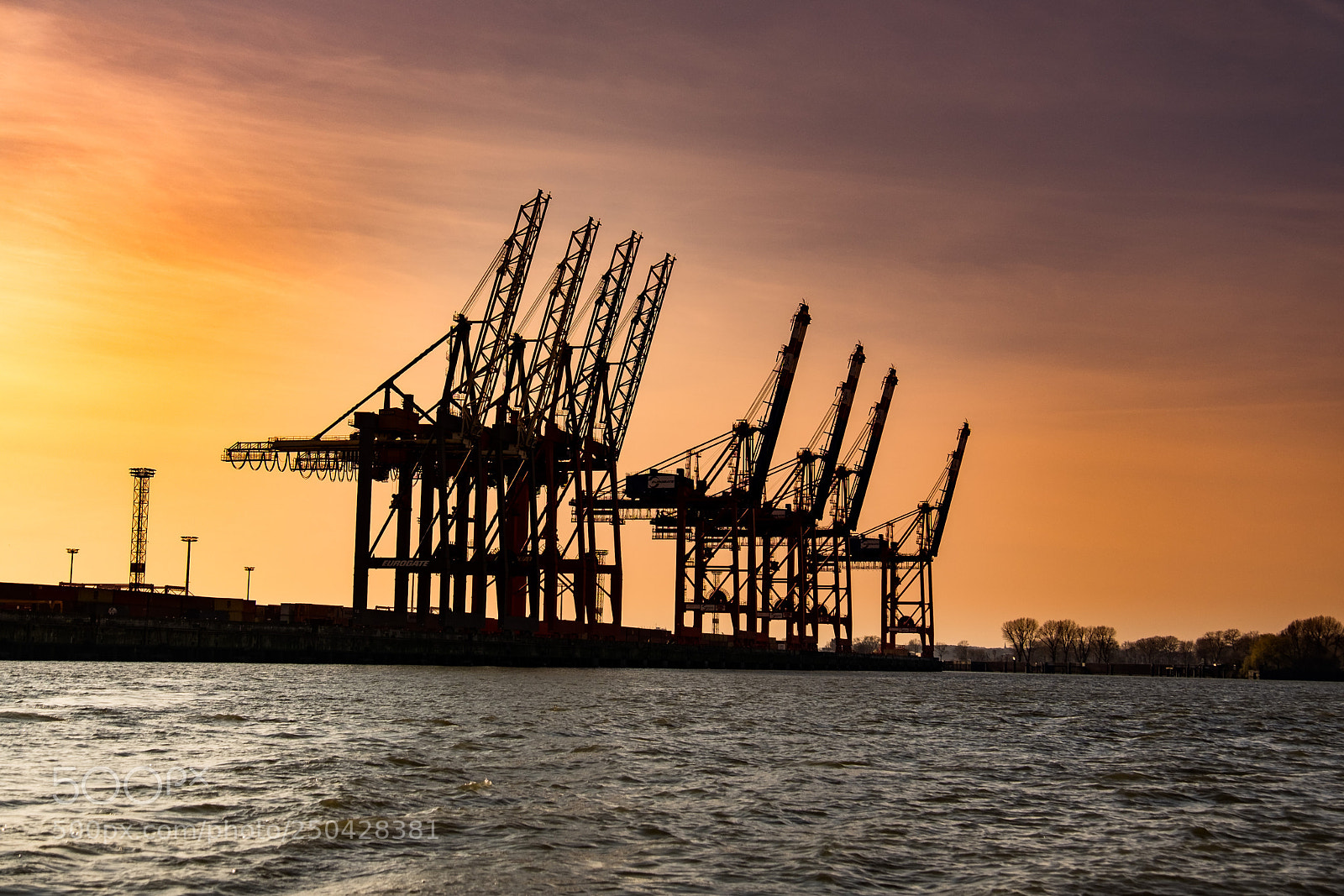 Fujifilm X-T10 sample photo. Hamburger hafen photography