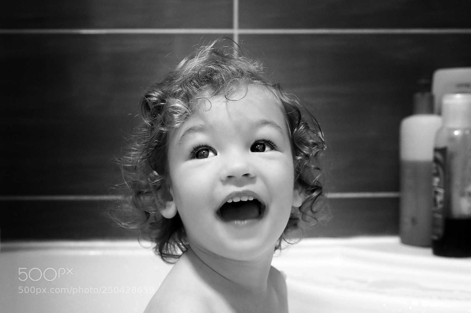 Canon EOS 5D Mark IV sample photo. Bath time photography