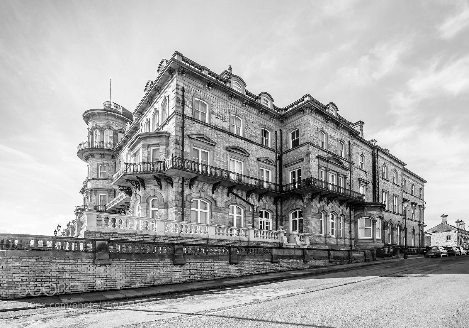 Canon EOS 5D Mark IV sample photo. Victorian architecture photography