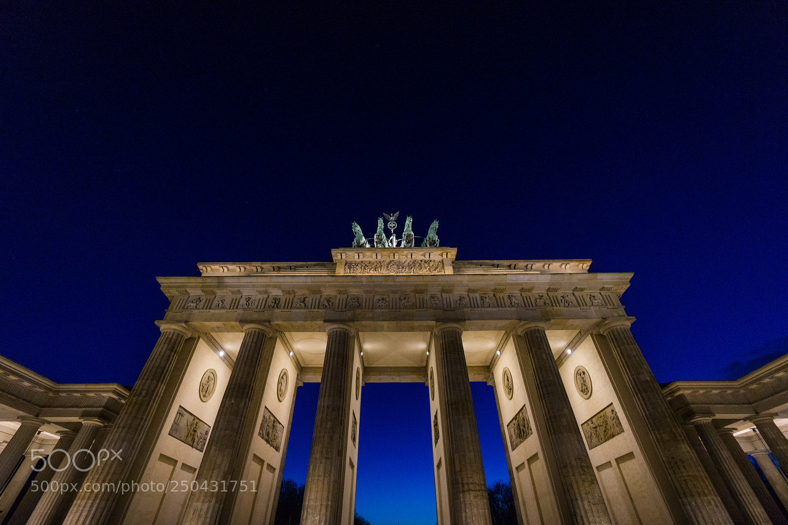 Sony a6000 sample photo. Brandenburg gate photography